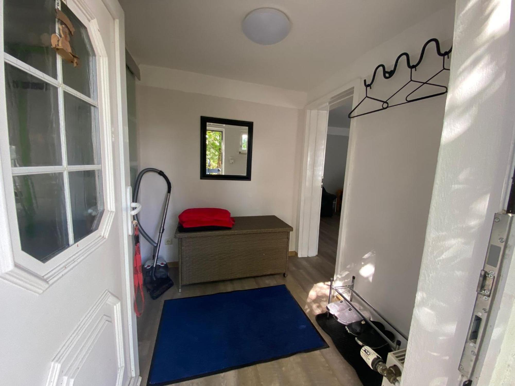 Ferienwohnung Mit Separatem Eingang Und Parkplatz, Ideal Fuer Handwerker Und Geschaeftsreisende Dorf Mecklenburg Buitenkant foto